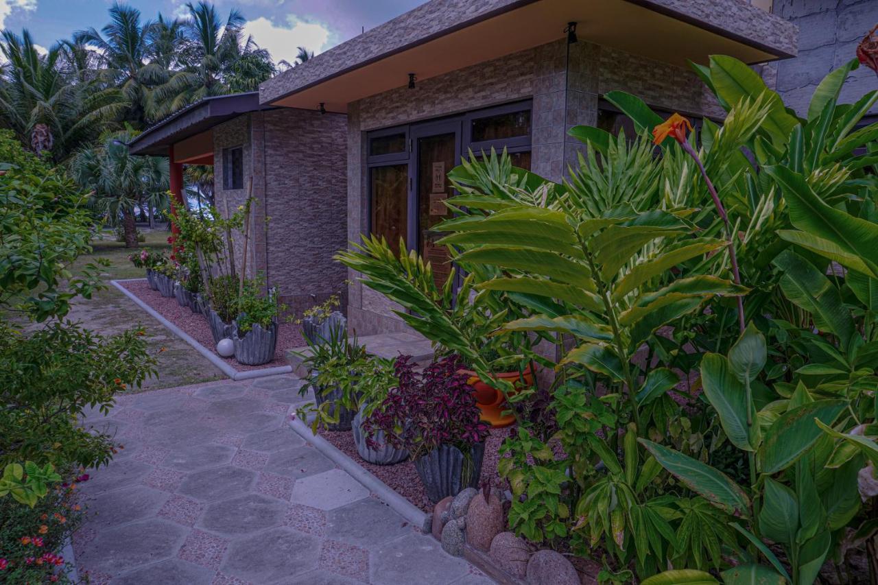 Anse Kerlan Beach Chalets Exteriör bild