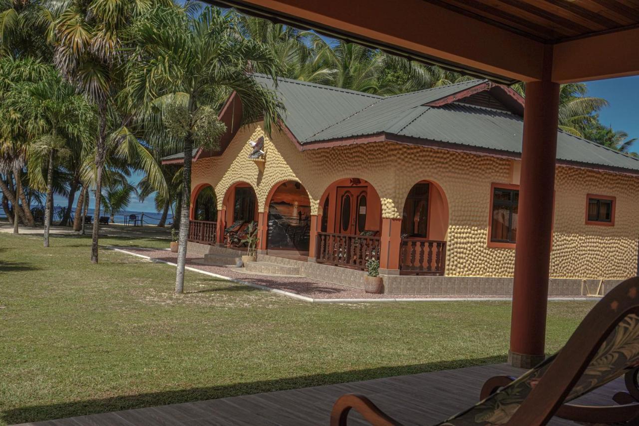 Anse Kerlan Beach Chalets Exteriör bild