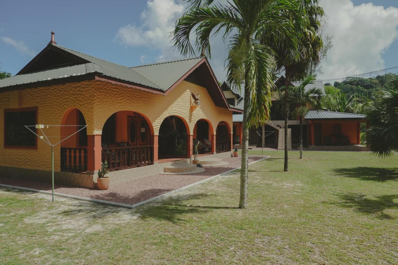 Anse Kerlan Beach Chalets Exteriör bild