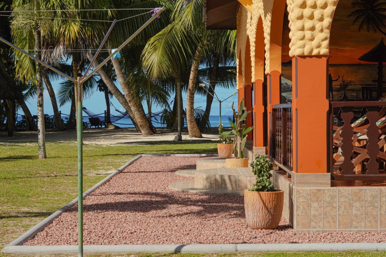 Anse Kerlan Beach Chalets Exteriör bild