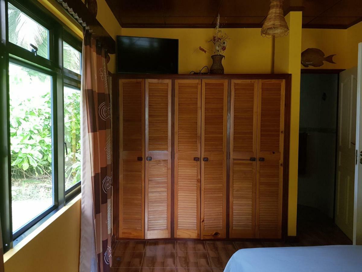 Anse Kerlan Beach Chalets Exteriör bild